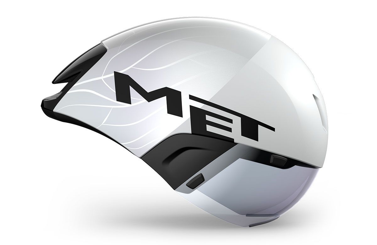 MET Codatronca is an Aero Helmet for Triathlon and Time Trial