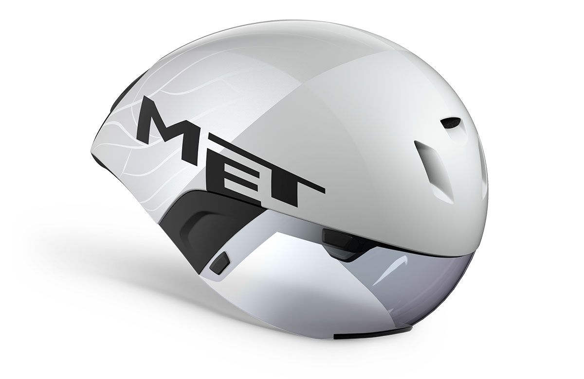 MET Codatronca is an Aero Helmet for Triathlon and Time Trial